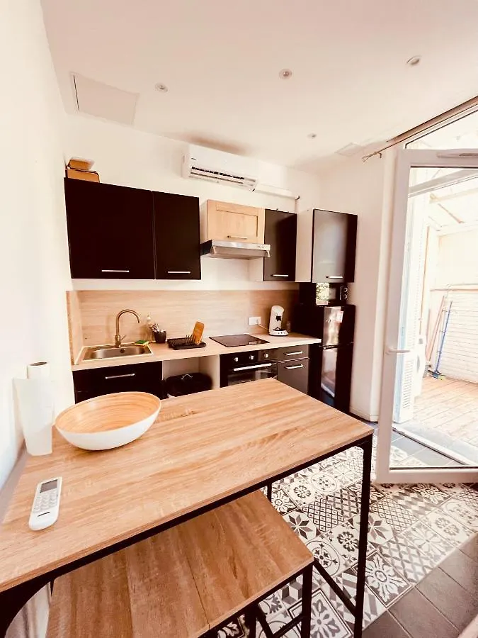 La Calme Terrasse Apartment Hyeres